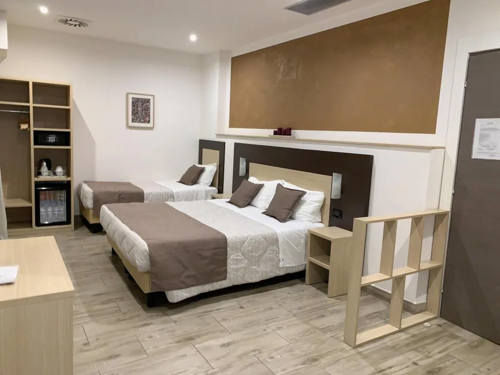 JUNIOR SUITE WITH BALCONY Room, Luxor Florence, Florence