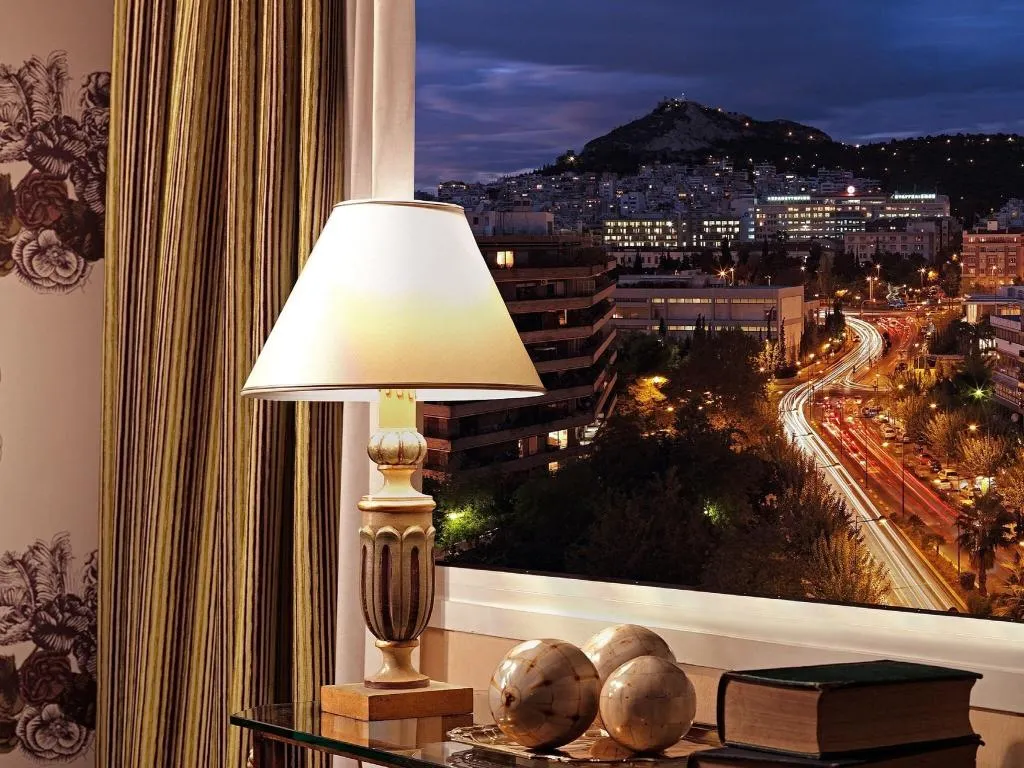 SUITE QUEEN SIZE BED Room, Divani Caravel, Athens