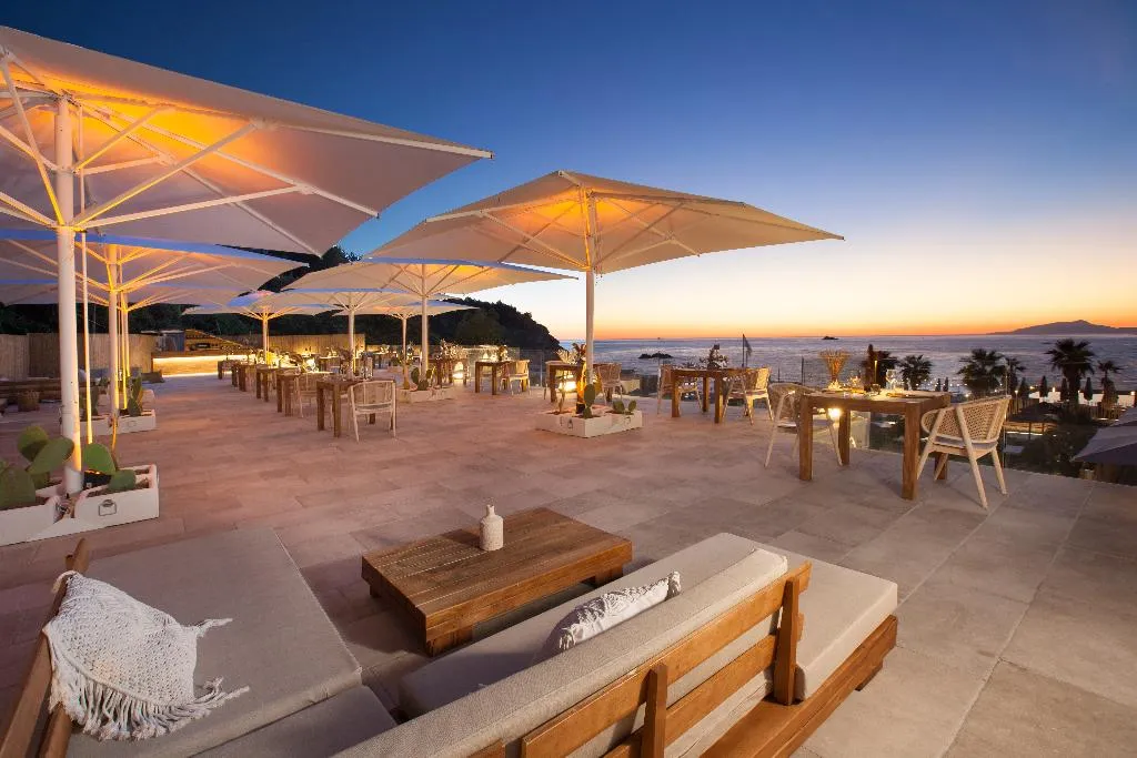 Restaurant, Maya Beach Resort, Naples