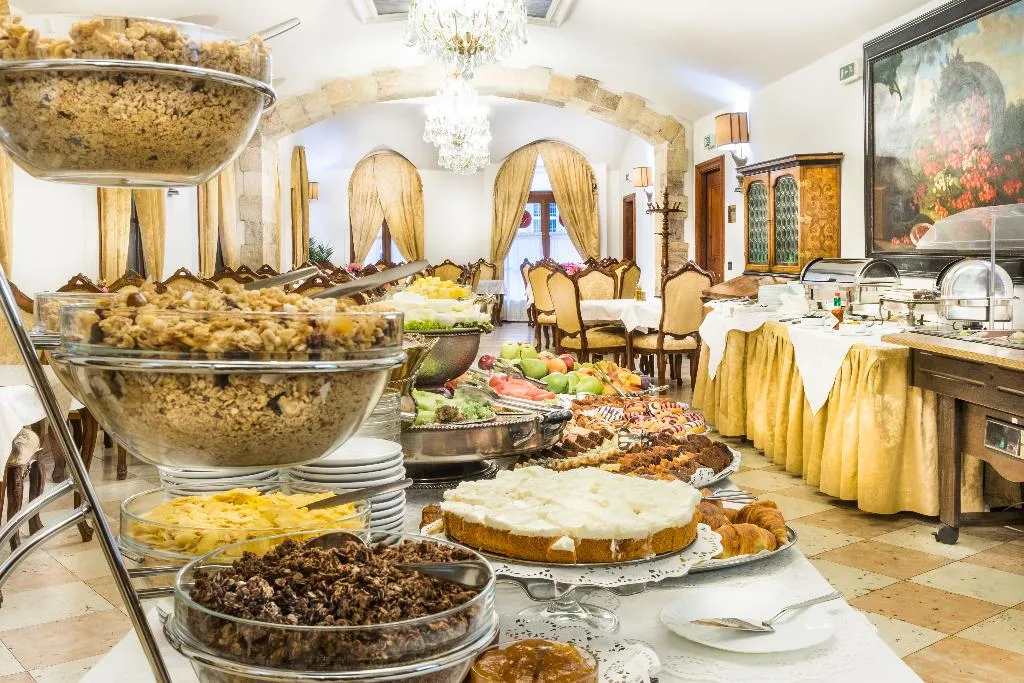Restaurant, Charles Bridge Palace, Prague