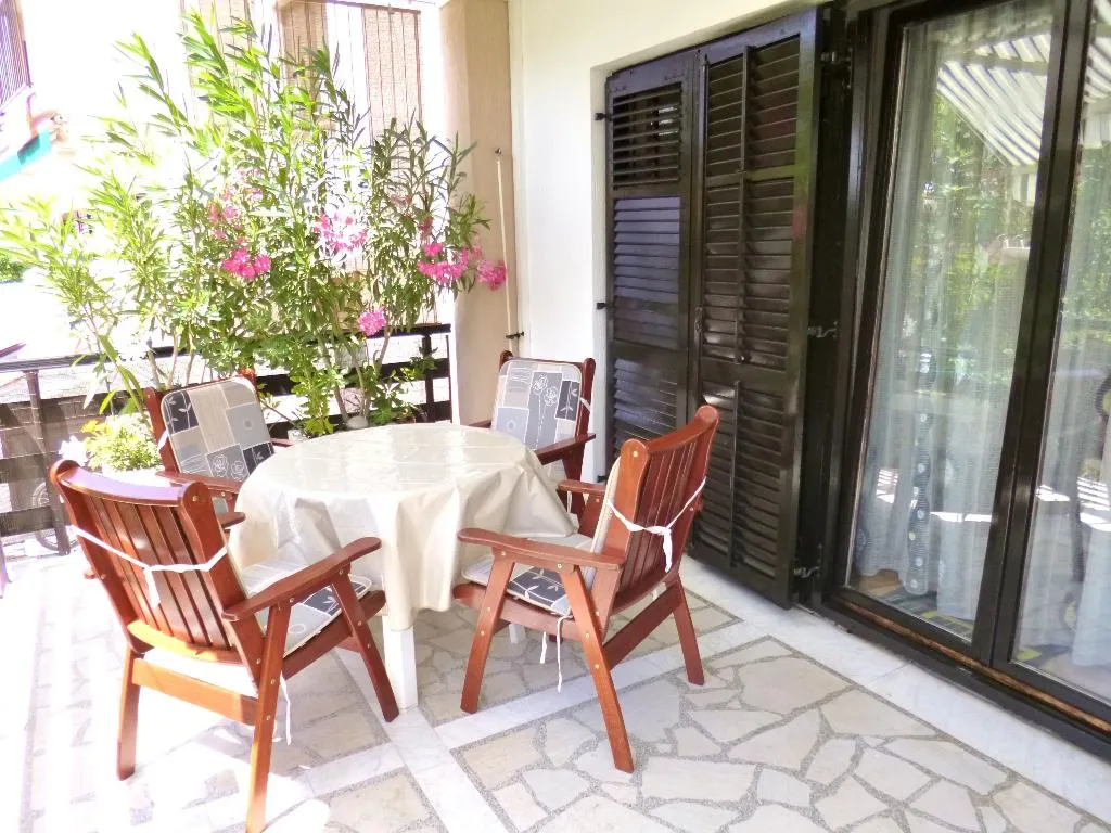 APARTMENT CAPACITY 4 Room, Apartments Miljenko, Istria