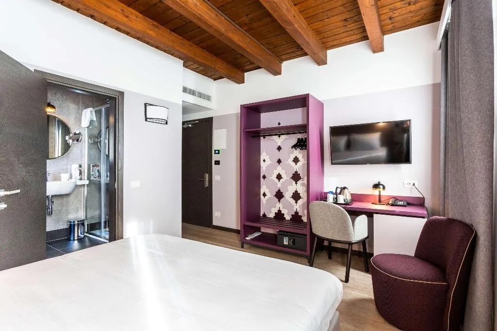 DOUBLE KING BED NON SMOKING Room, Best Western Titian Inn Hotel Treviso, Venice
