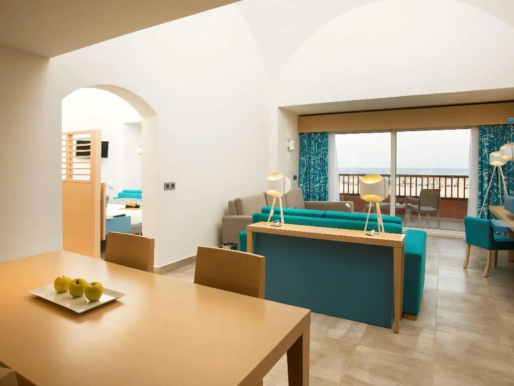 SUITE DELUXE SEA FRONT Room, Novotel Marsa Alam Beach Resort, Red Sea Riviera