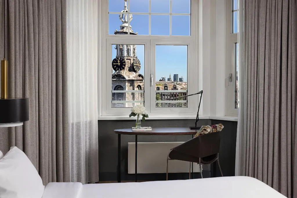 JUNIOR SUITE WITH TERRACE Room, NH Collection Amsterdam Flower Market, Amsterdam