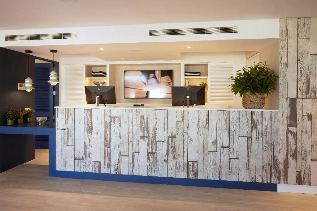 Lobby, Catalonia Mirador des Port, Menorca