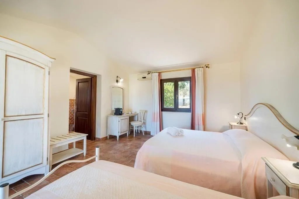 Room, Hotel Borgo Alba Barona, Olbia