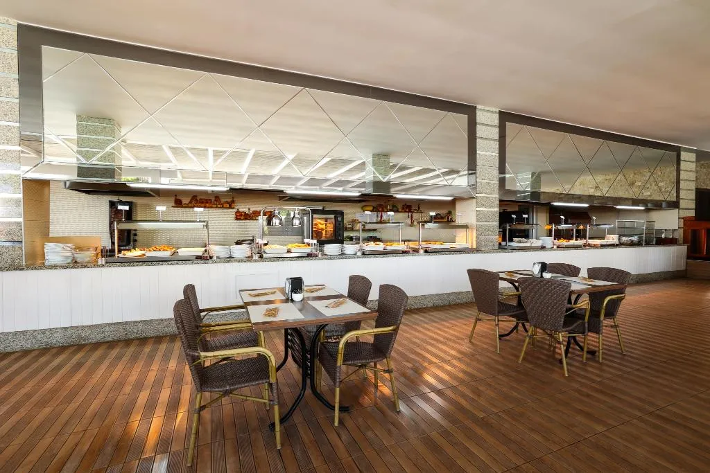 Restaurant, Crystal Aura Aqua Collection, Antalya