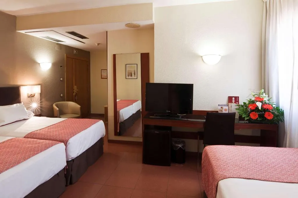 Room, Catalonia Hispalis, Seville