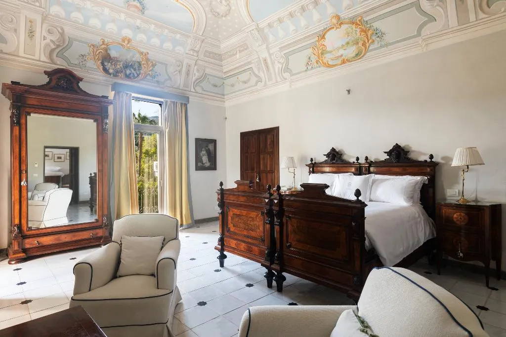 SUITE GARDEN VIEW Room, Grand Hotel Cocumella, Naples
