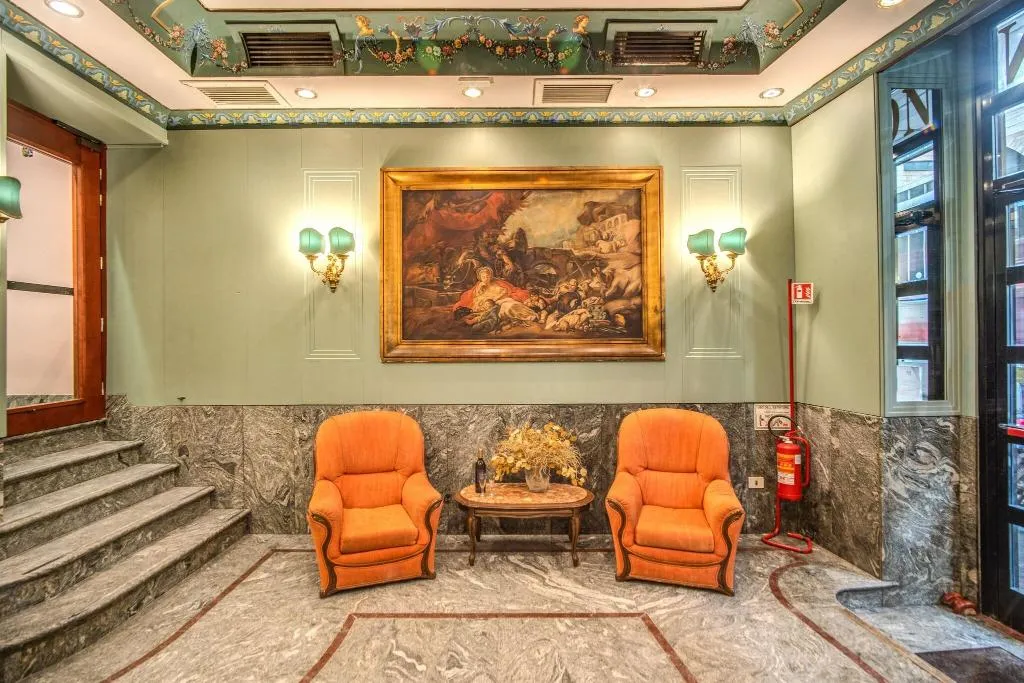 Lobby, Madison, Rome