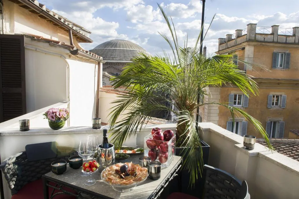 Terrace, Antico Albergo del Sole al Pantheon, Rome