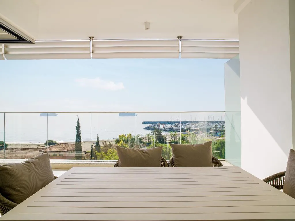 APARTMENT LUXURY Room, The Tower at St Raphael Resort, Cyprus