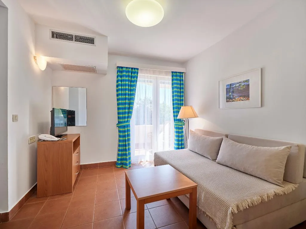 APARTMENT CAPACITY 6 Room, Maistra Select Naturist Park Koversada Apartments, Istria