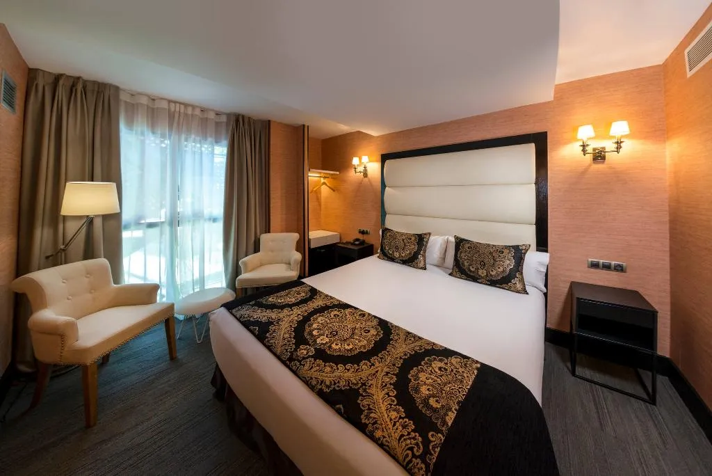 DOUBLE DELUXE Room, Mirador de Chamartin, Madrid