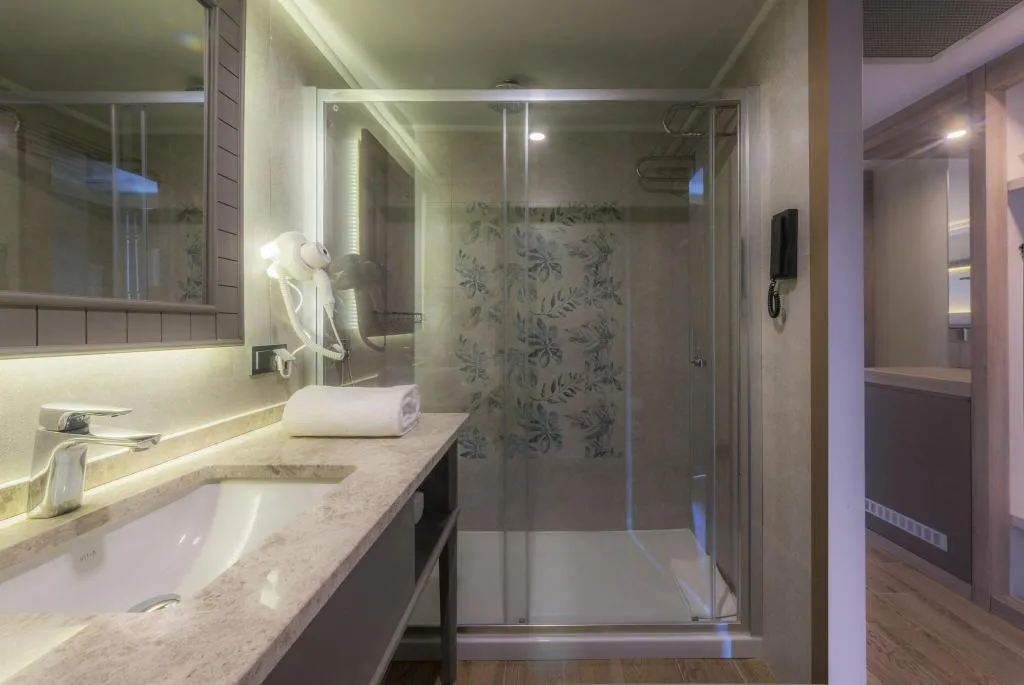 Room, Samara, Bodrum