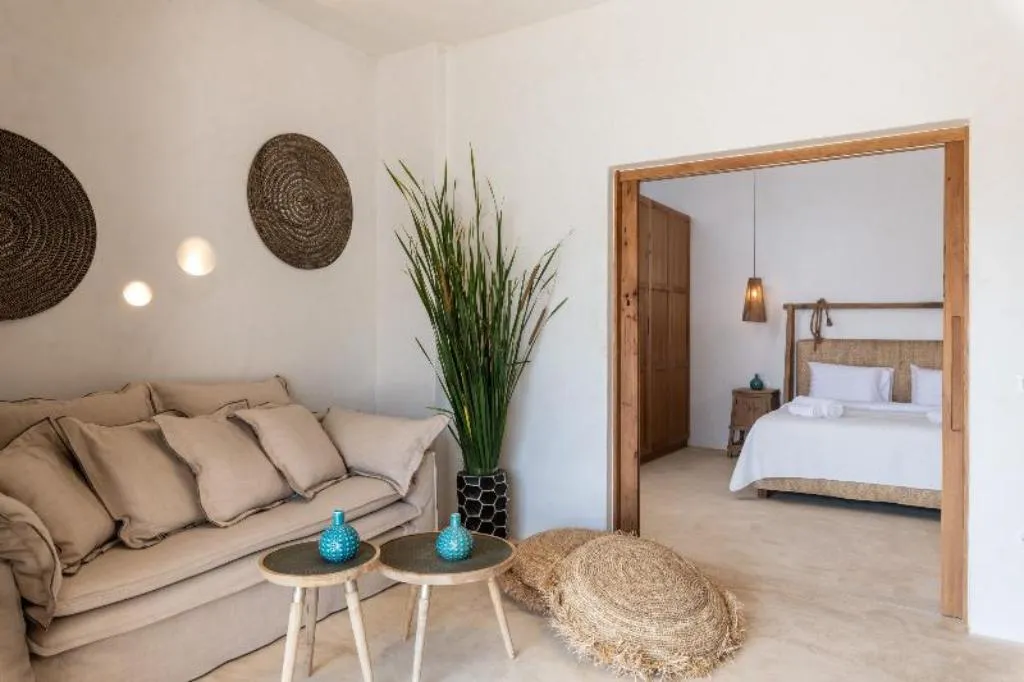 SUITE SEA VIEW WITH PRIVATE POOL Room, Panormos Village Seaside Resort, Mykonos