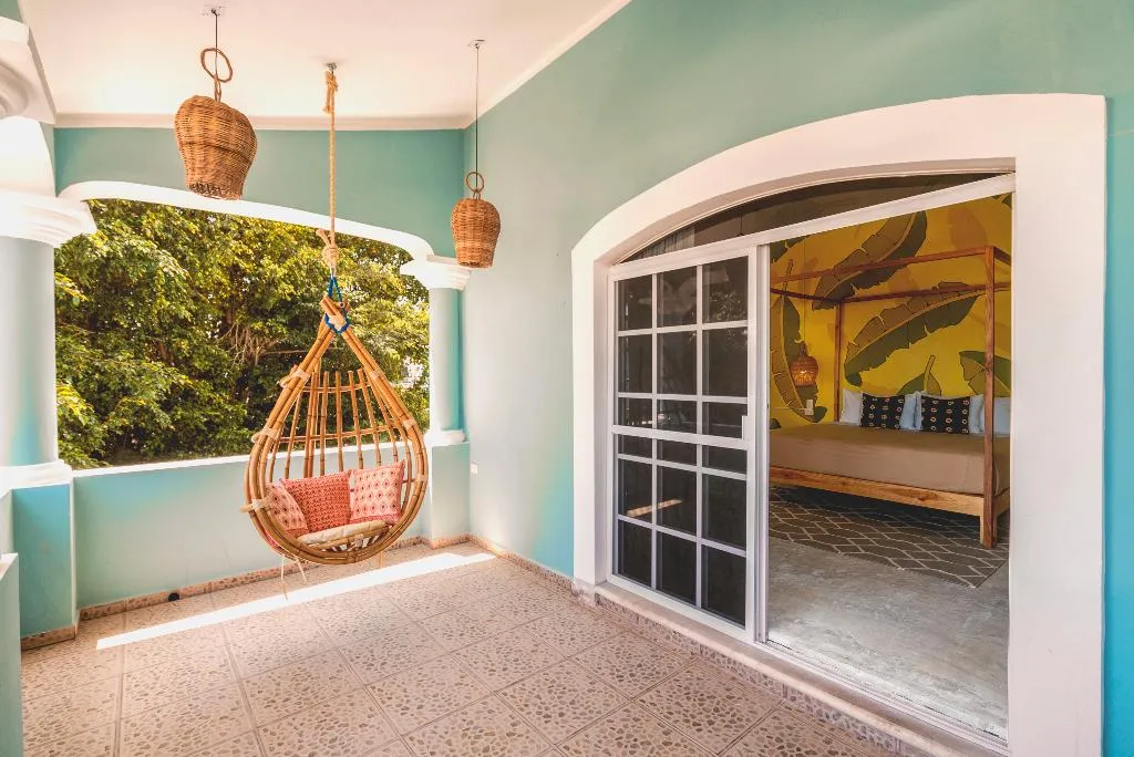 SUITE KING SIZE BED Room, Selina Playa Del Carmen, Playa Del Carmen