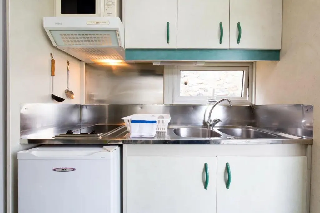 BUNGALOW TWO BEDROOMS Room, Camping El Far, Costa Brava