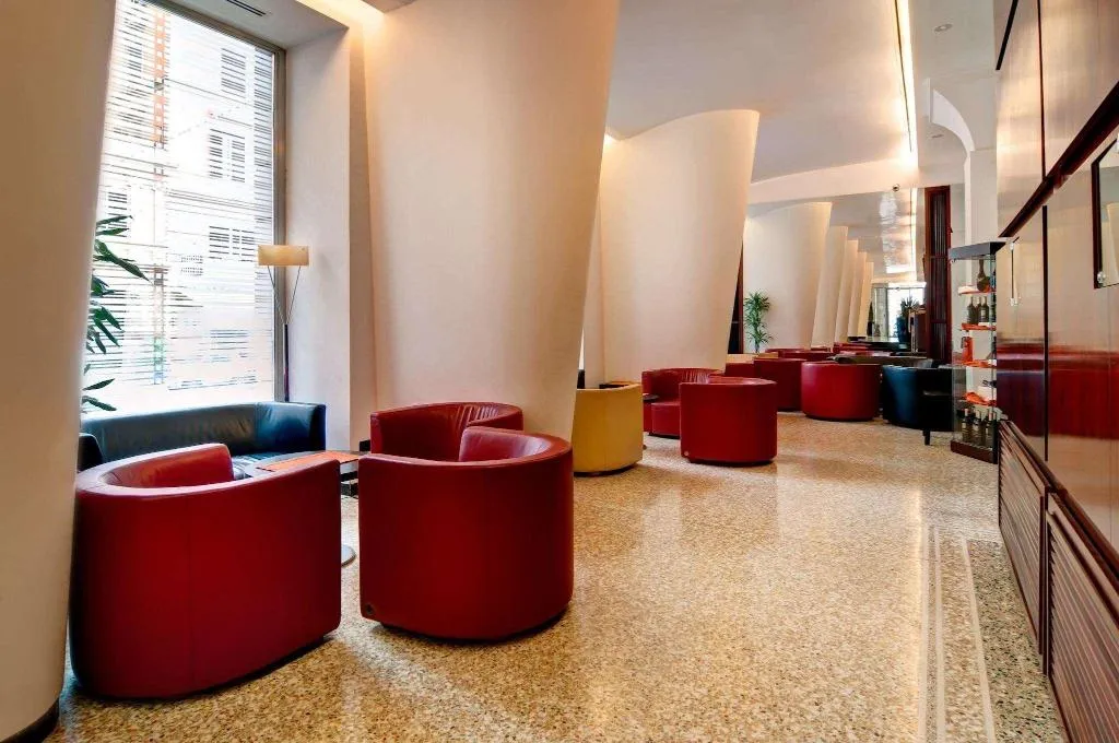 Lobby, Genova, Rome