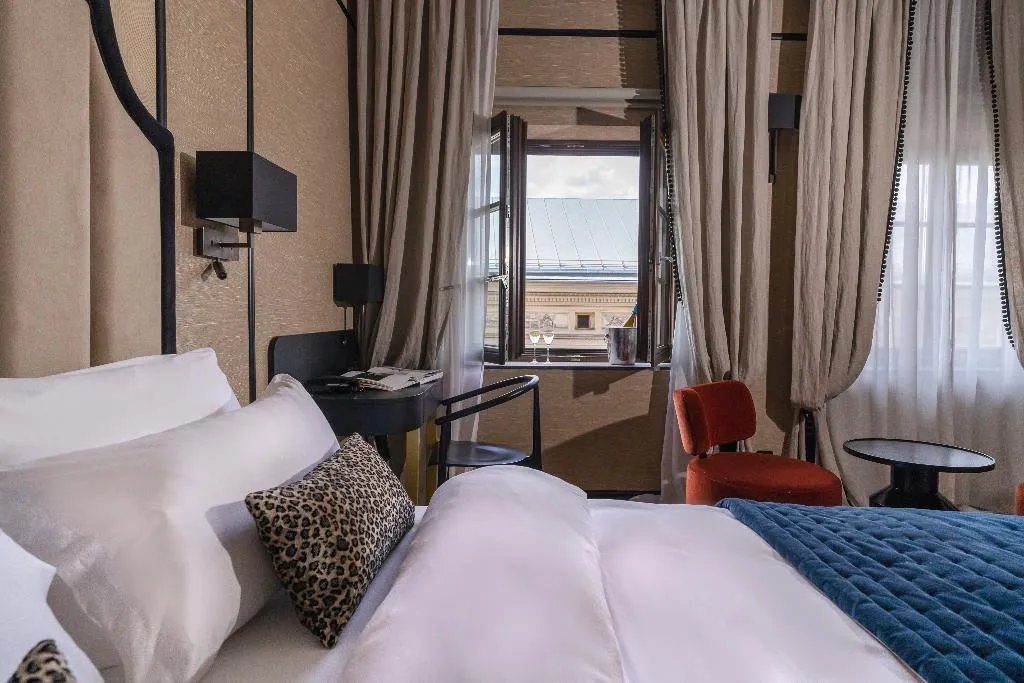 DOUBLE DELUXE ONE BED Room, Hotel Experior Boutique, Krakow