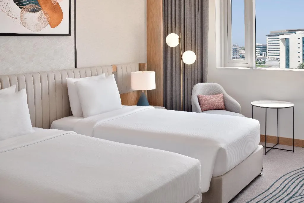 Room STANDARD Room, Crowne Plaza Jumeirah, Dubai
