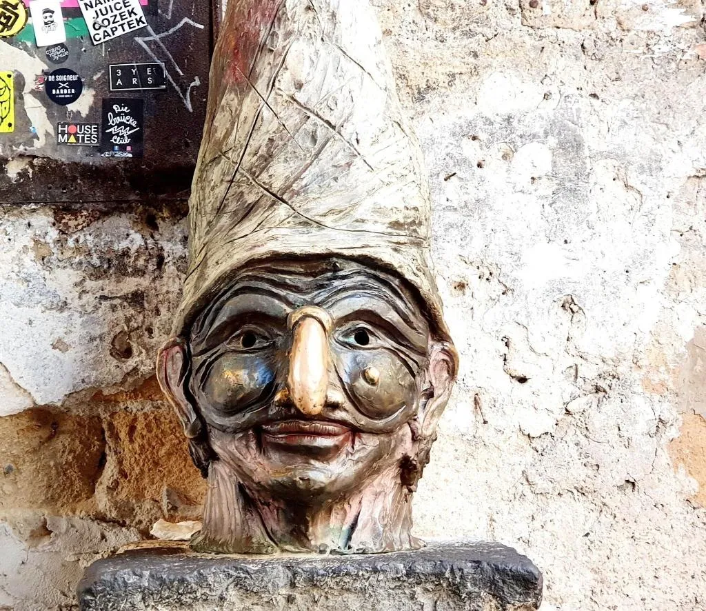 Sports and Entertainment, Domus Armenio, Naples