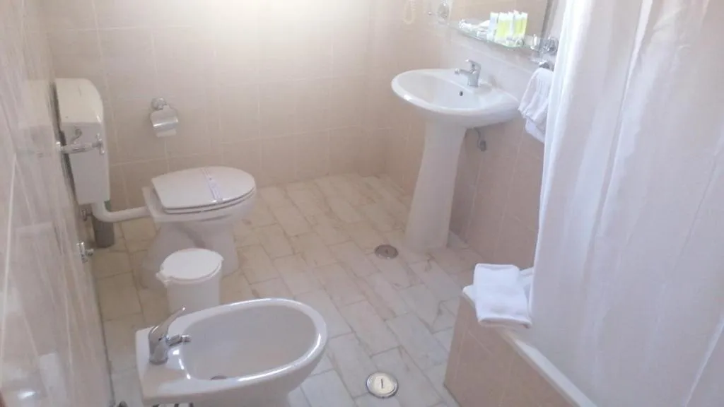 DOUBLE STANDARD Room, Excelsior, Lisbon