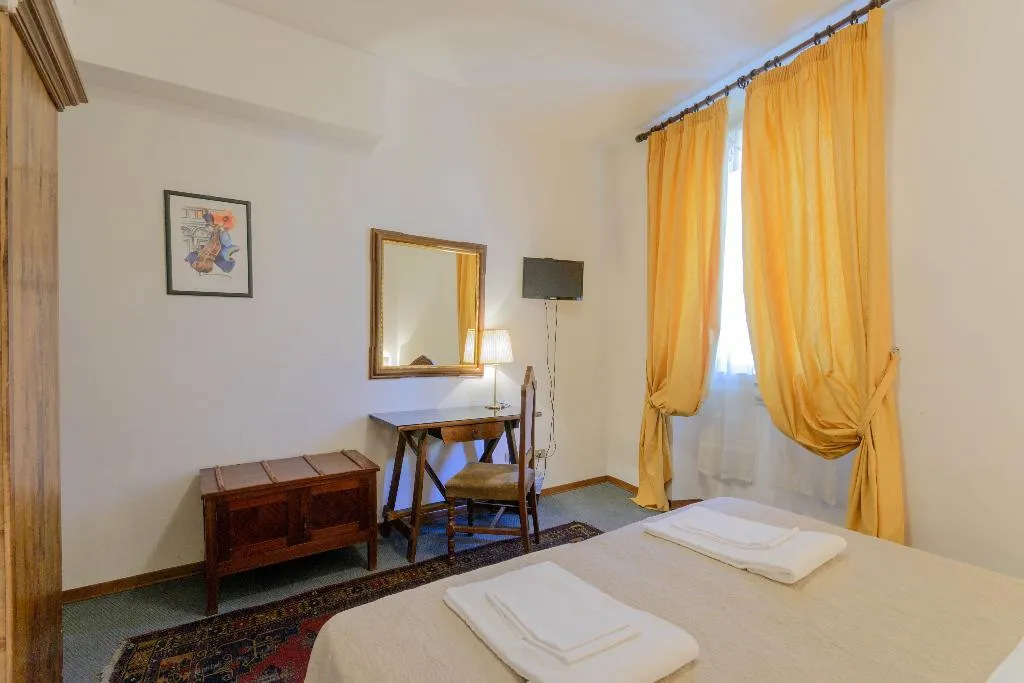 DOUBLE CLASSIC Room, Hotel Rex, Florence