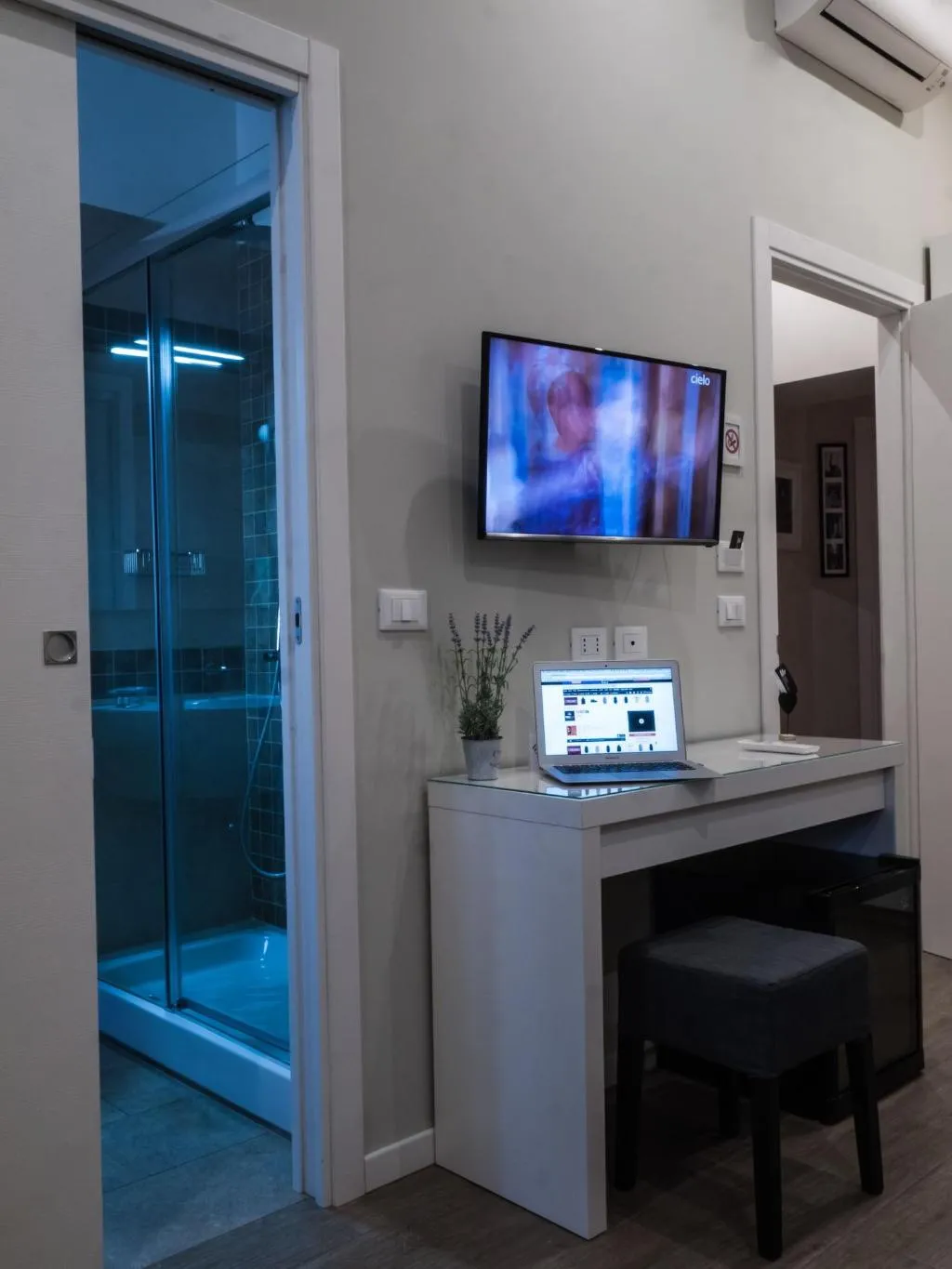 Room, Bed Milano Linate, Milan