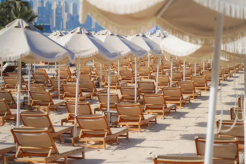 Beach, NH Collection Dubai The Palm, Dubai