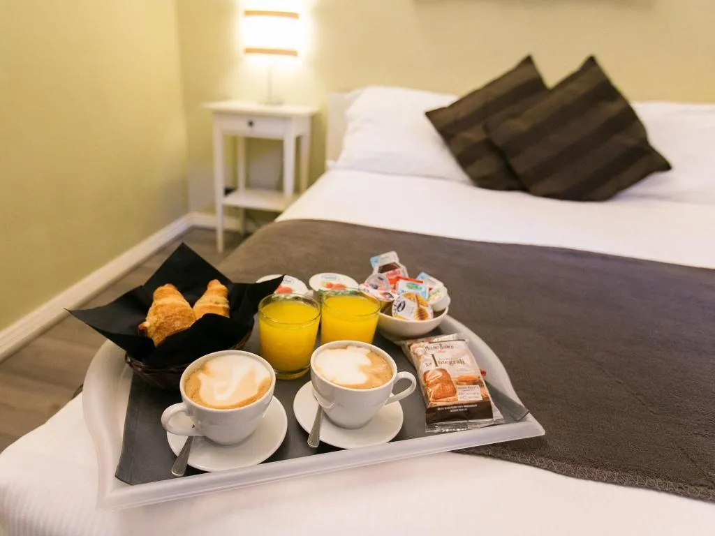 DOUBLE DELUXE QUEEN BED Room, Jb Relais, Rome