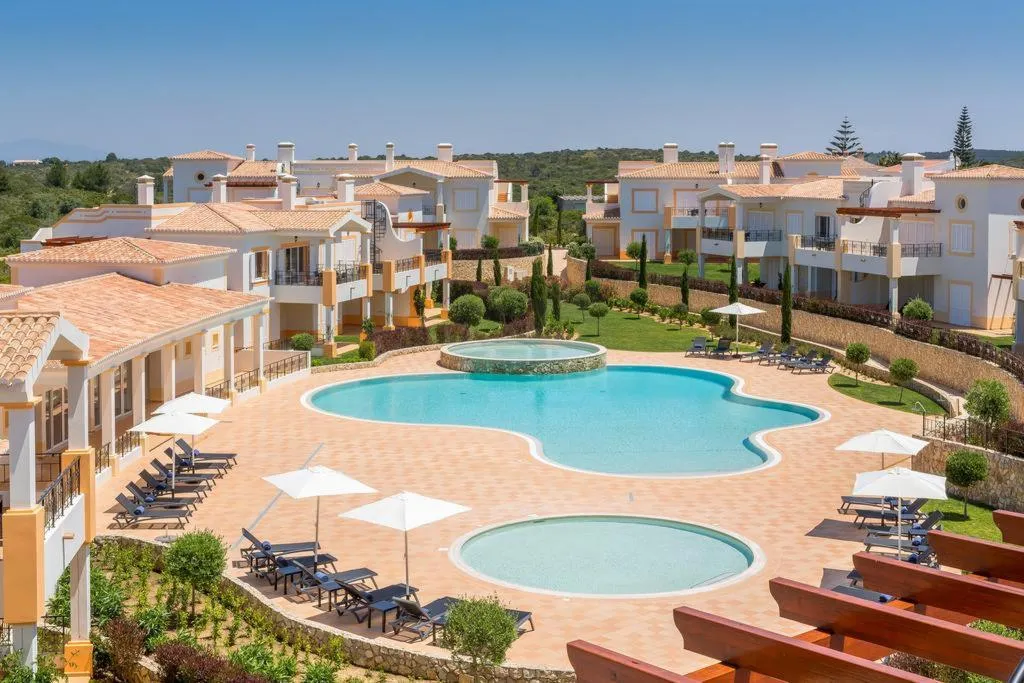 Pool, NAU Salema Beach Village, Algarve