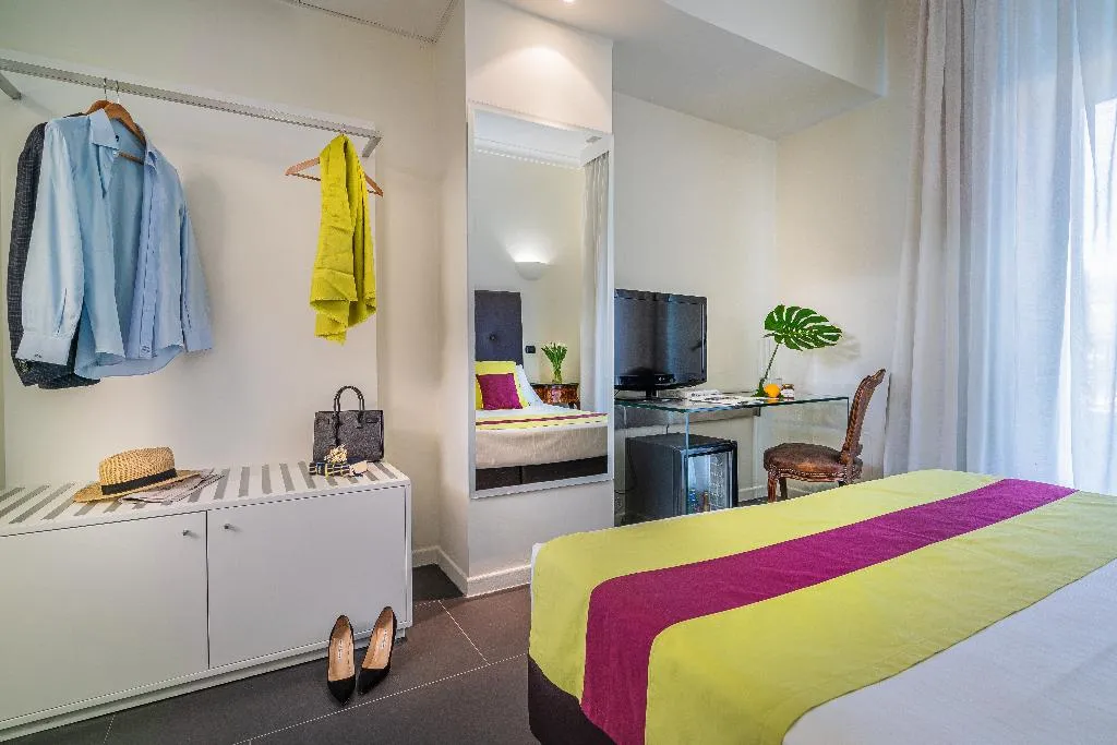 DOUBLE DELUXE Room, Majestic Palace, Naples