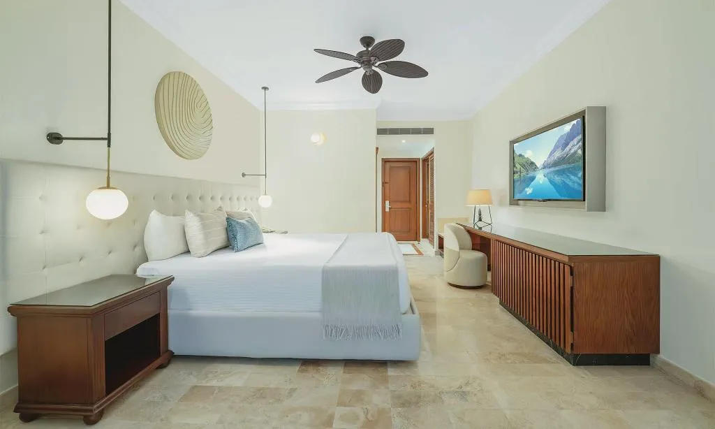 JUNIOR SUITE POOL VIEW Room, Grand Palladium Select White Sand Resort & Spa AI, Cancun Area