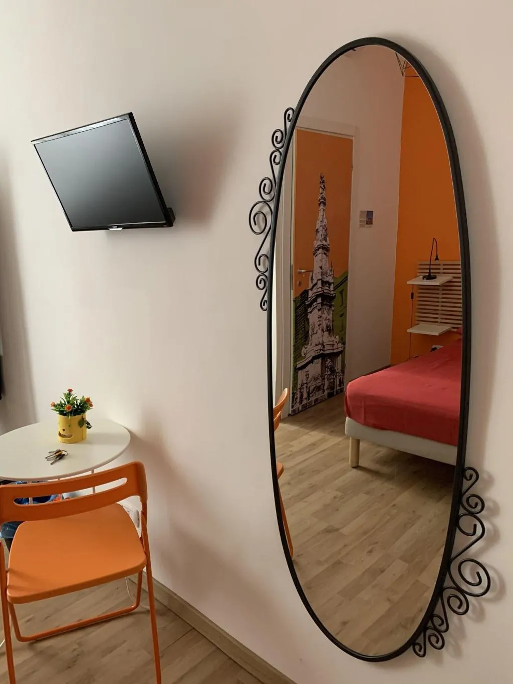 Room, B&B Tarumbò, Naples
