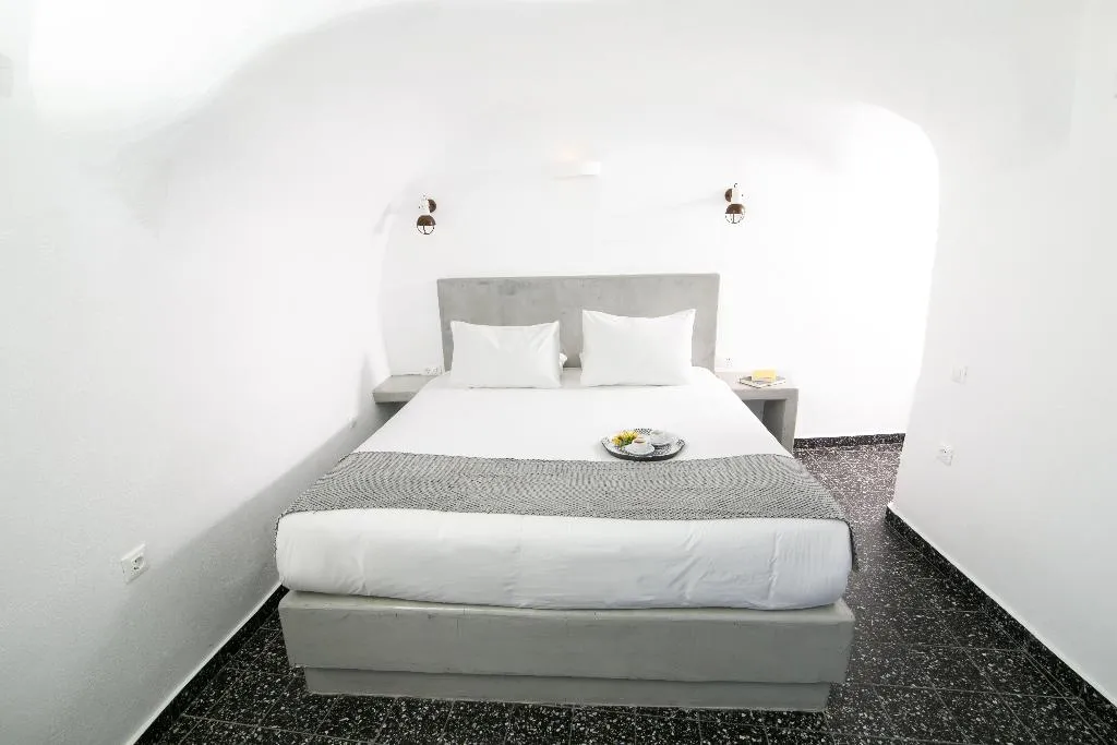 VILLA ONE BEDROOM Room, White Pearl Villas, Santorini