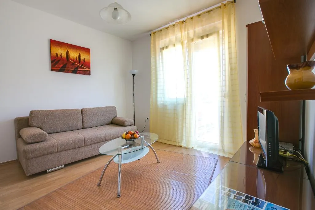 APARTMENT CAPACITY 5 Room, Apartments Petar, Istria