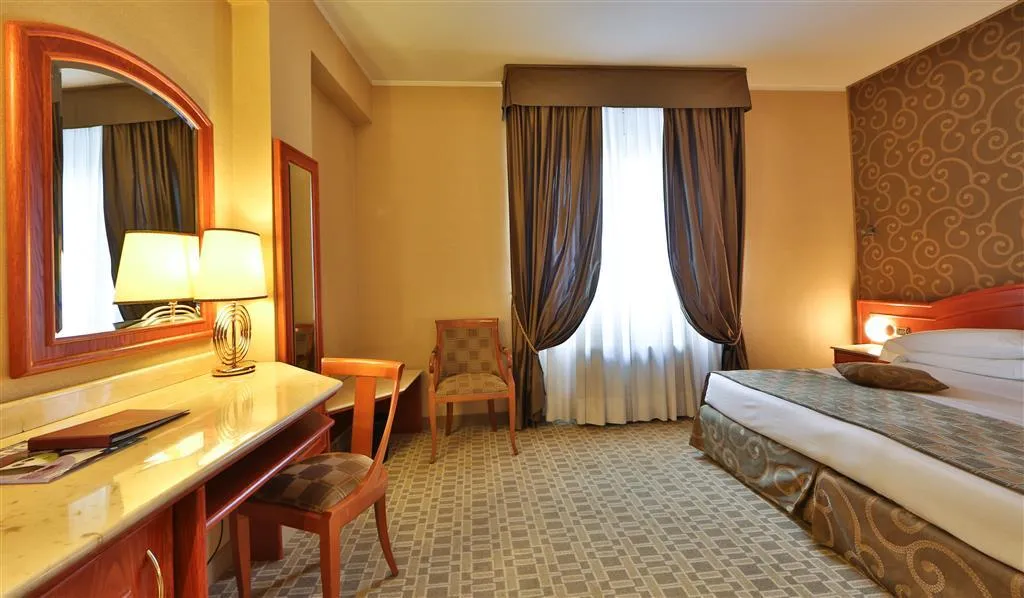 DOUBLE CLASSIC Room, Hotel Mozart, Milan
