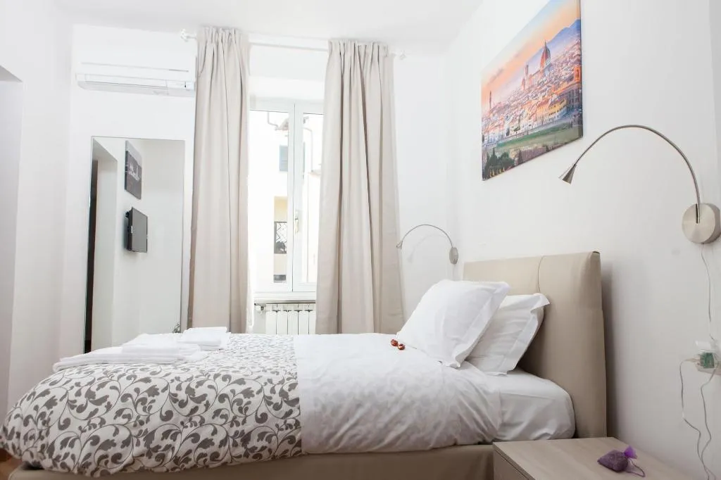 Room, Le Tre Lune Suites, Florence