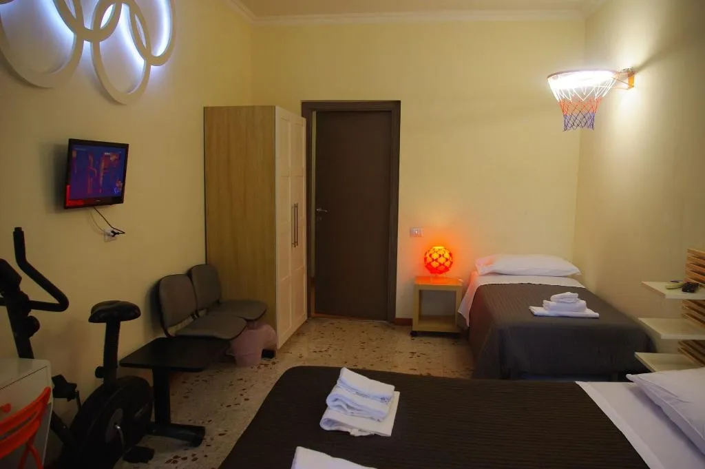 Room, Appia Avenue 639, Naples