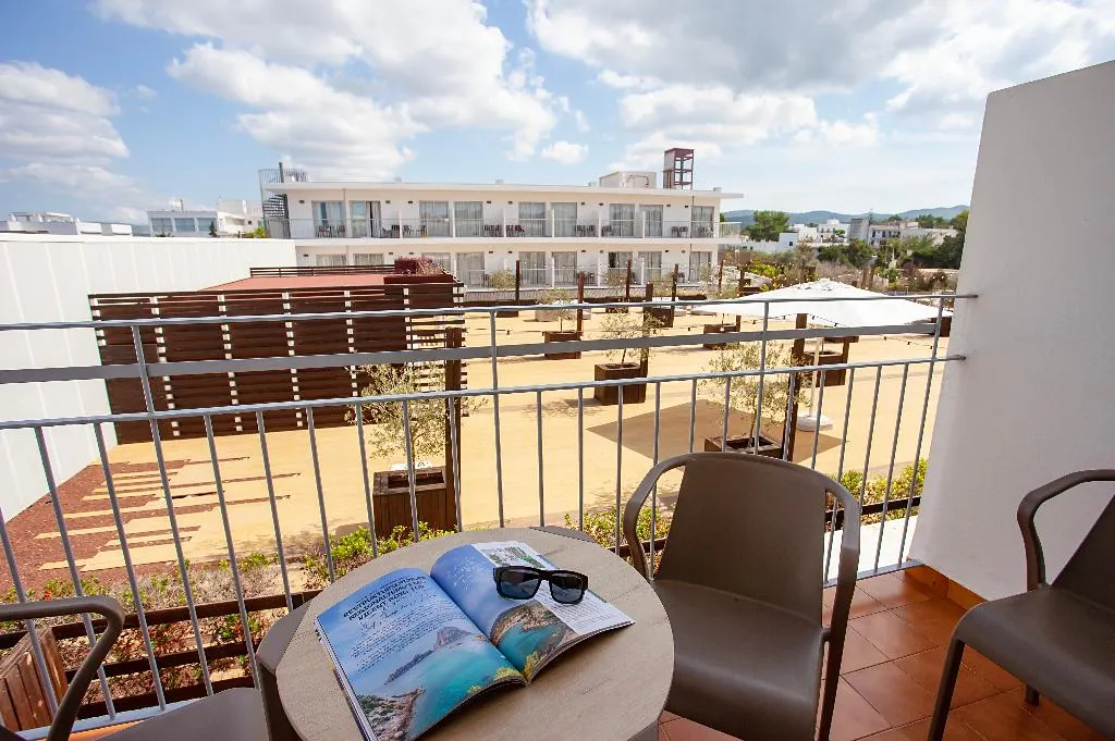TRIPLE STANDARD Room, Hotel Puchet Ibiza, Ibiza