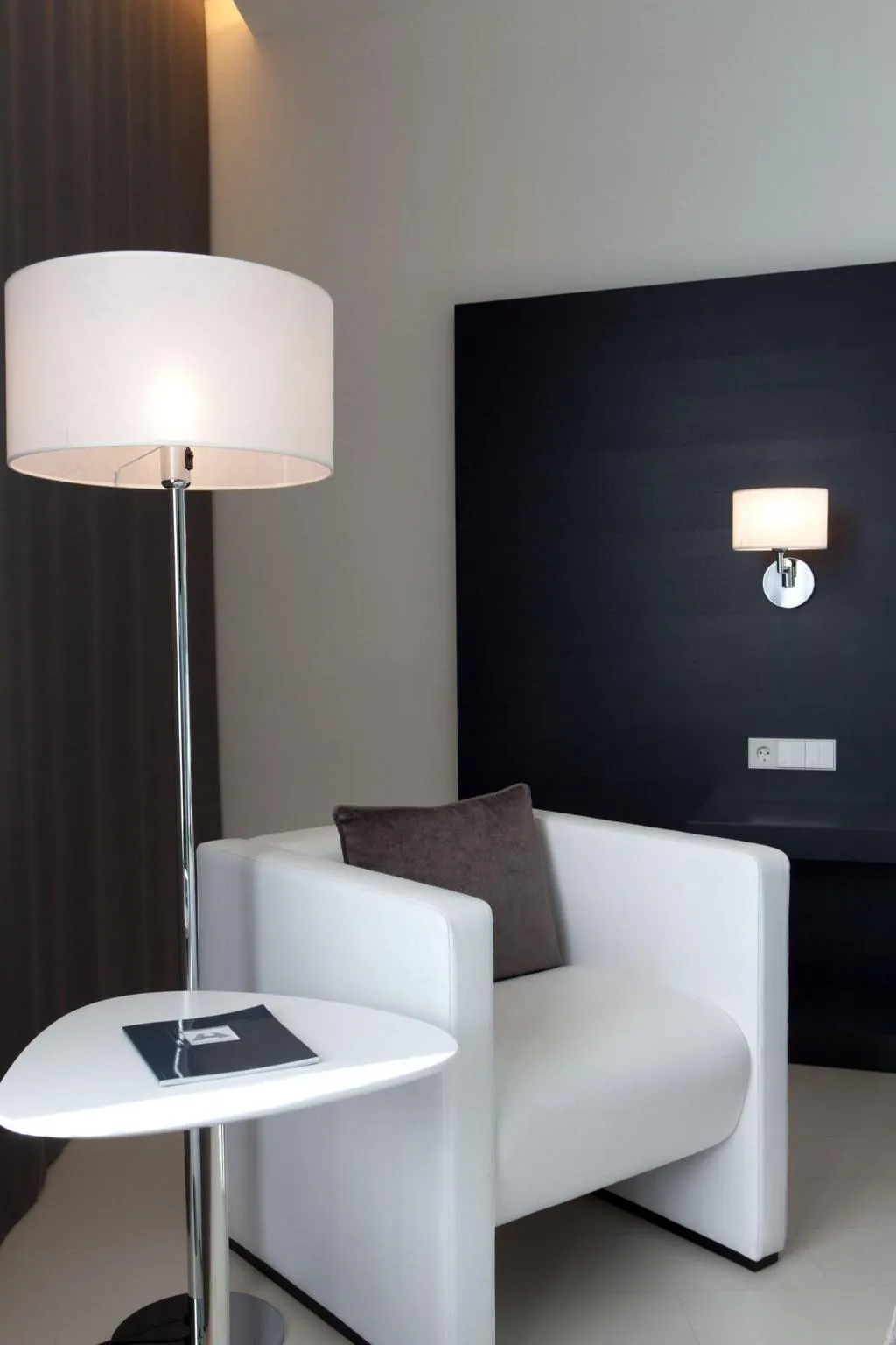 QUADRUPLE KING SIZE BED Room, Santos Porta Fira, Barcelona