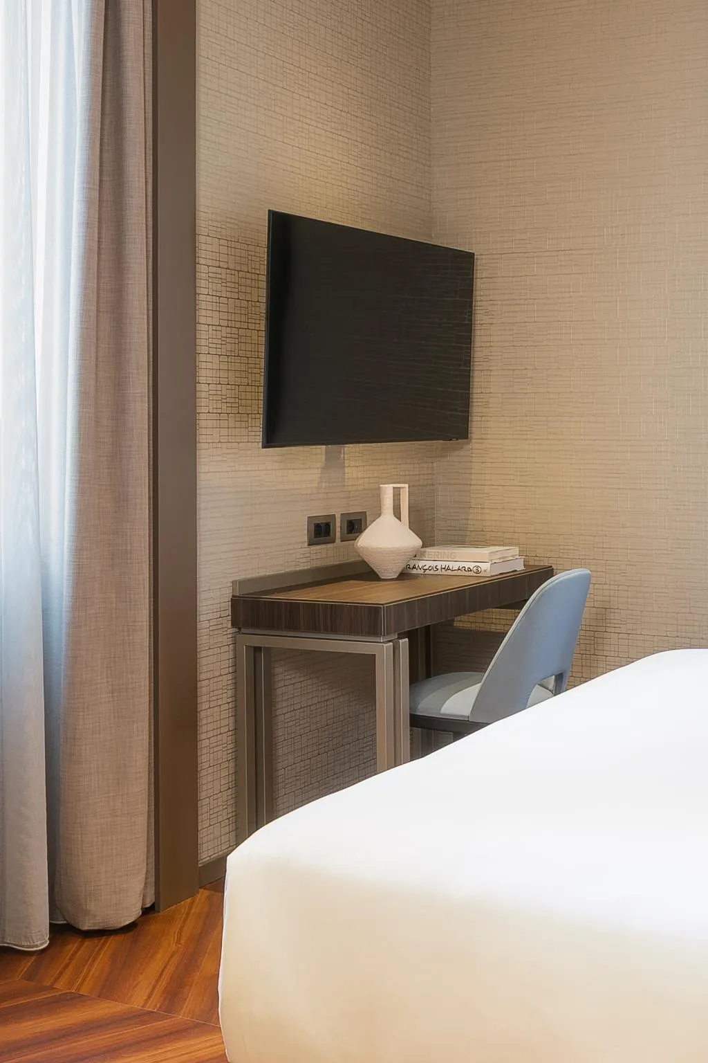 DOUBLE DELUXE QUEEN BED Room, Worldhotel Casati 18, Milan