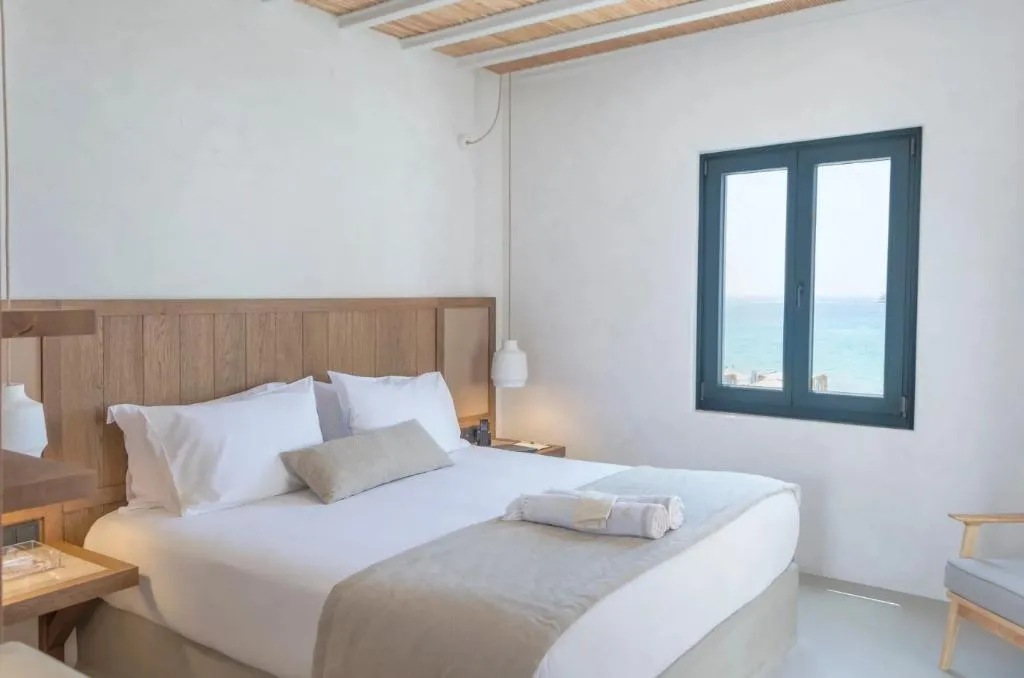 DOUBLE DELUXE WITH JACUZZI Room, Branco Mykonos, Mykonos