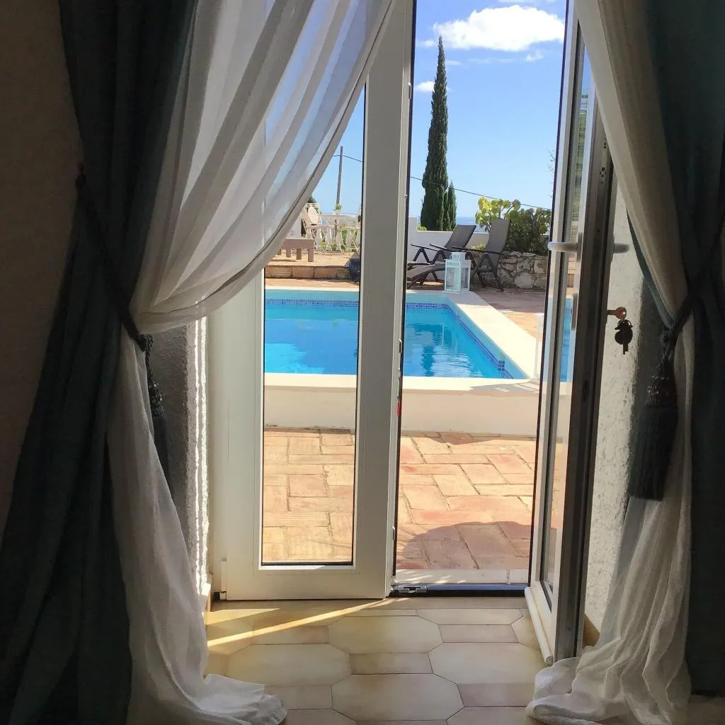 Room, Winniehill, Algarve