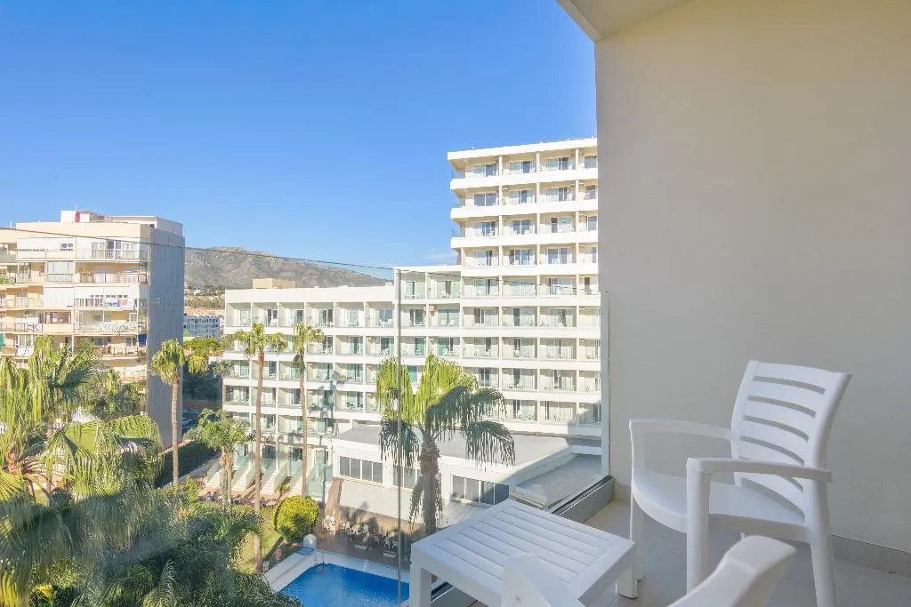 QUADRUPLE CAPACITY 4 Room, Hotel Parasol by Dorobe, Costa Del Sol
