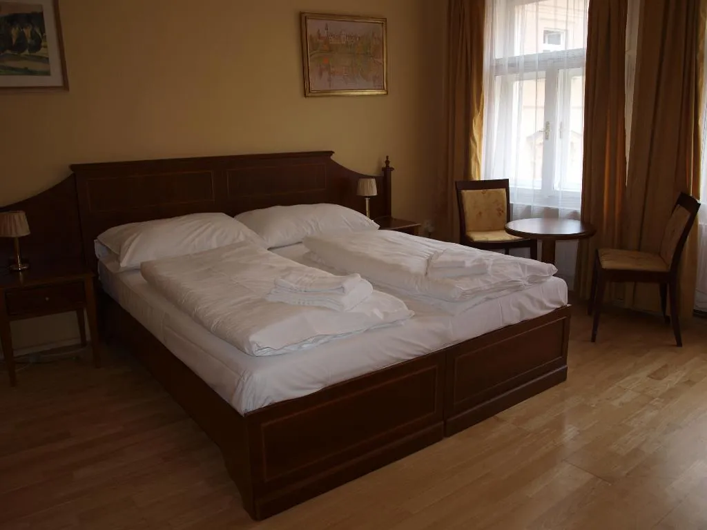 Double or Twin STANDARD Room, King George Hotel, Prague