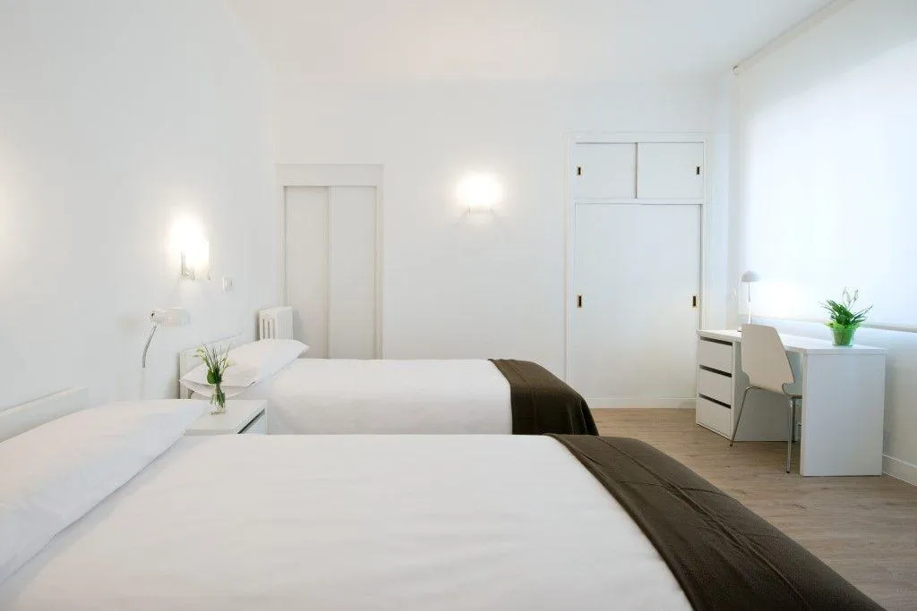 DOUBLE STANDARD Room, NeoMagna Madrid, Madrid