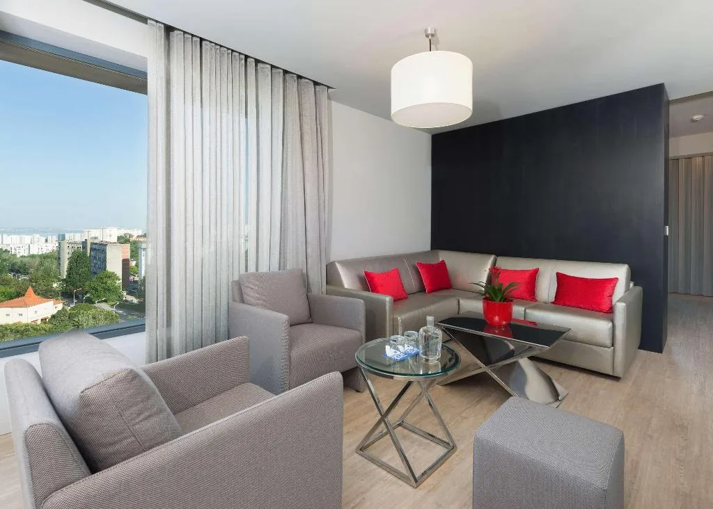 SUITE STANDARD Room, Melia Lisboa Aeroporto, Lisbon