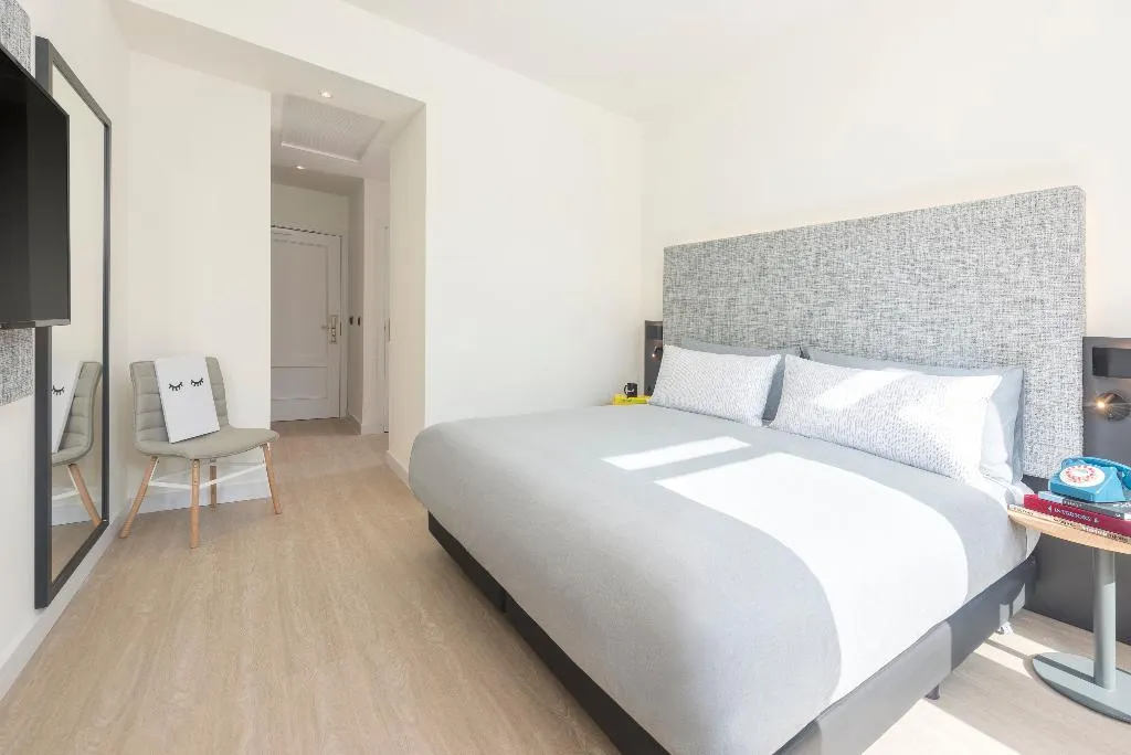 Double or Twin CONNECTING ROOM Room, Innside Madrid Gran Via, Madrid
